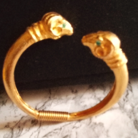 Jewelry - VTG  Double Ram's Head Clamp Bracelet